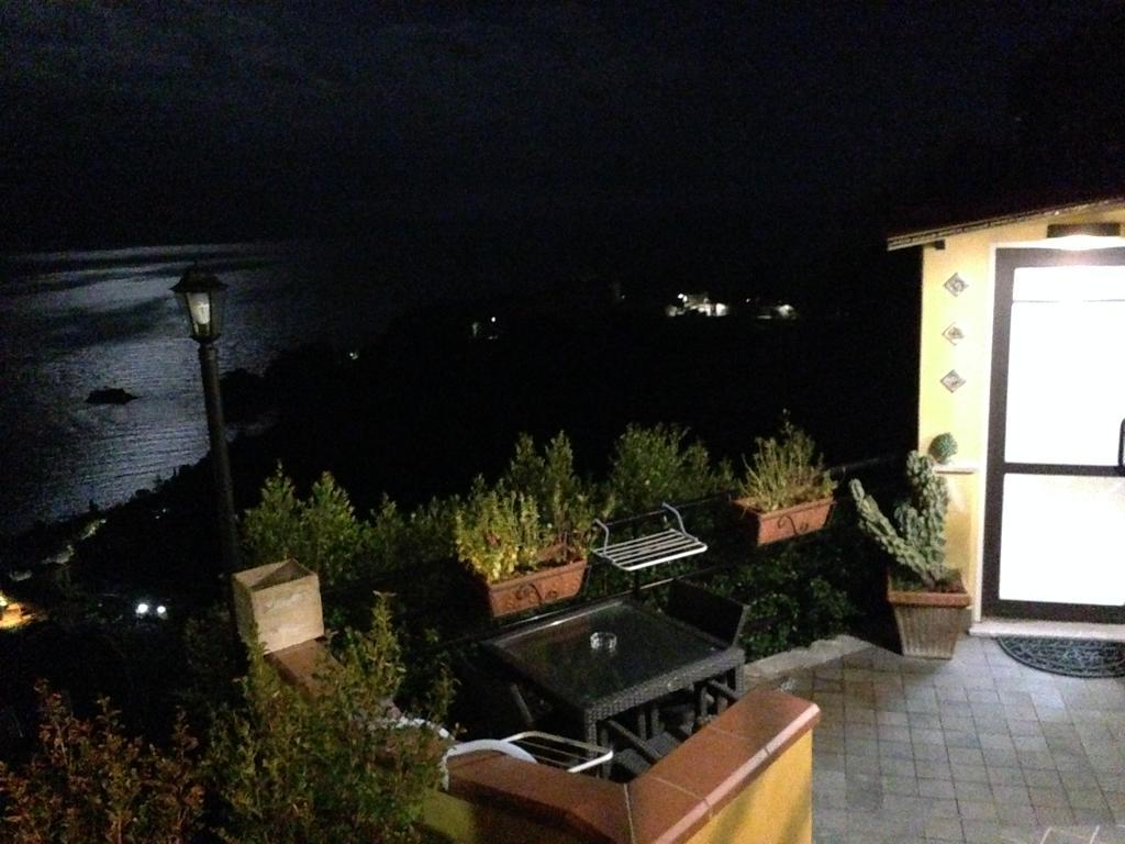 B&B La Terrazza Sul Mare تاورمينا المظهر الخارجي الصورة