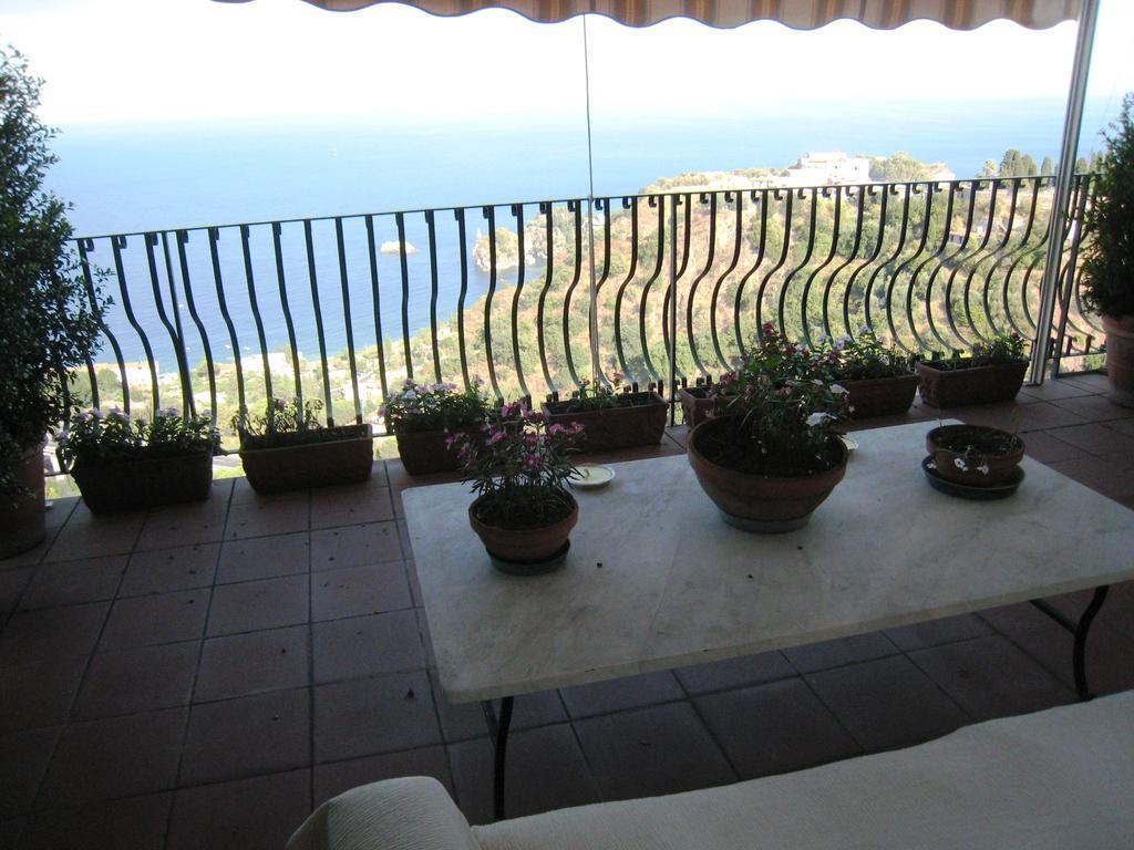 B&B La Terrazza Sul Mare تاورمينا الغرفة الصورة